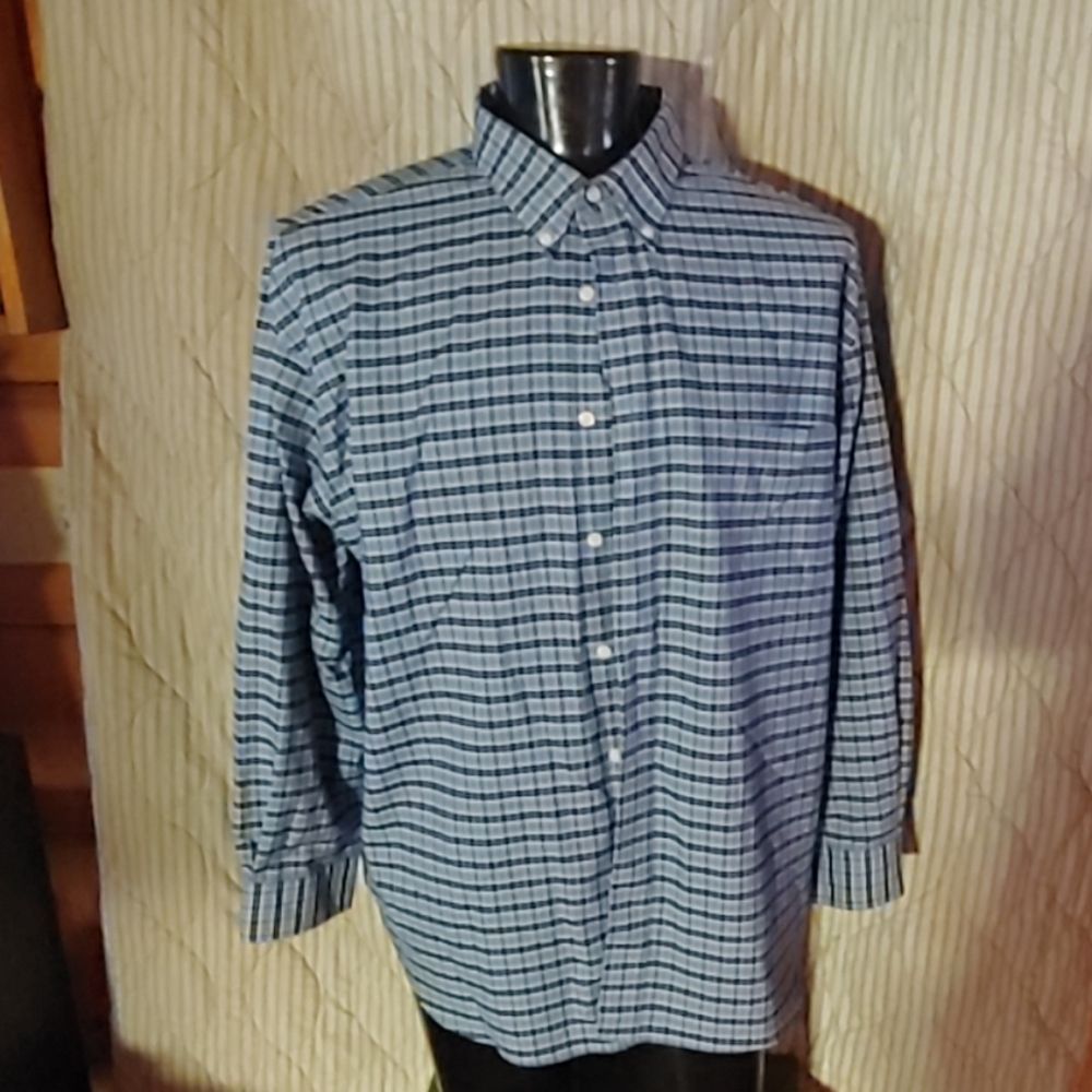 Town Craft wrinkle free mens long sleeve shirt.